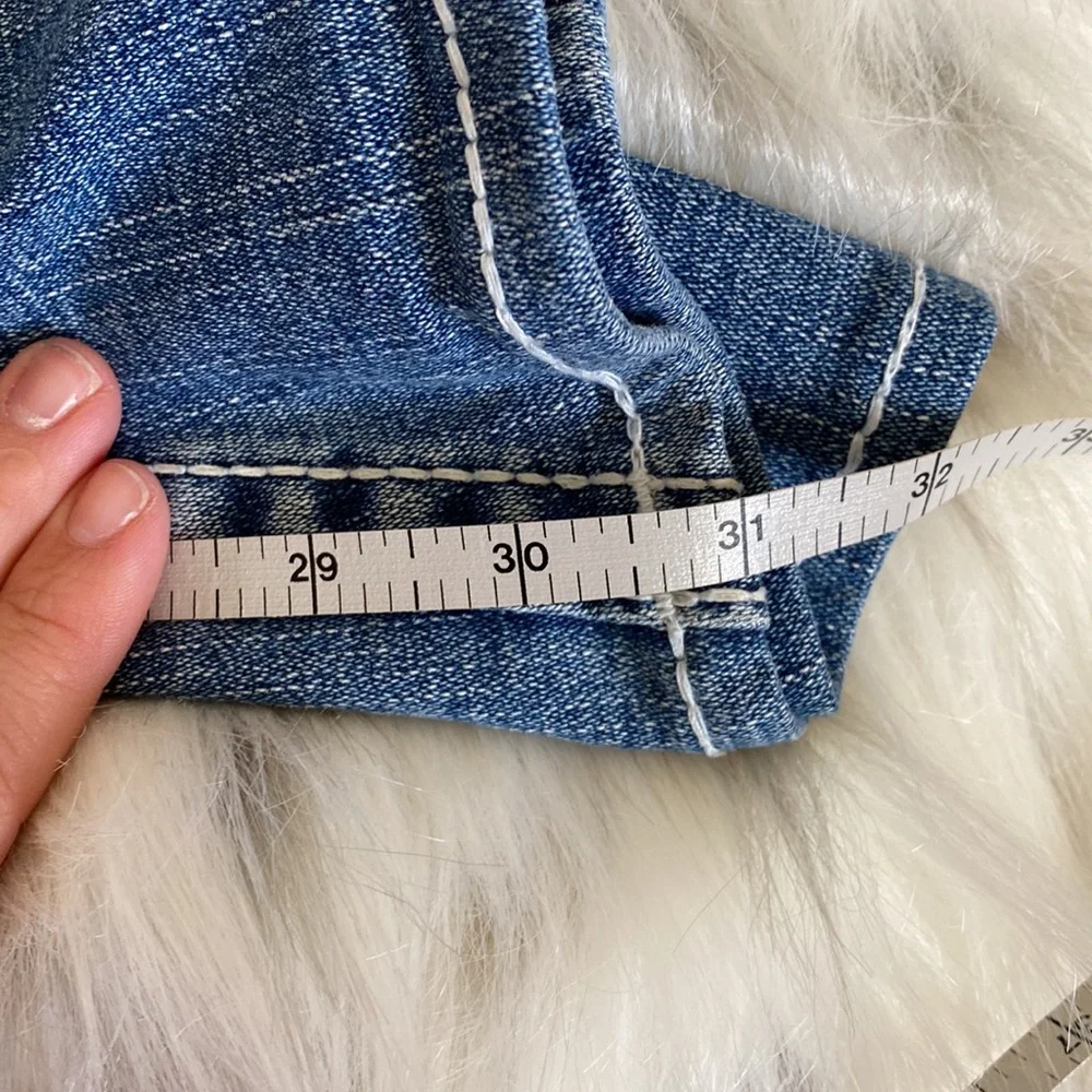 True Religion Jeans, flare style with embellishments, size 26 - Picture 12 of 13